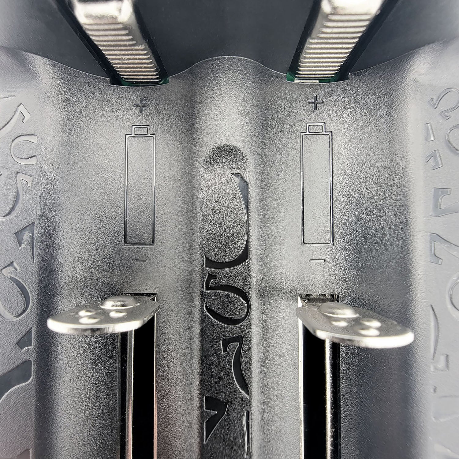 Hohm Tech Onyx 2 Channel Battery Charger with Matrix I/O Display